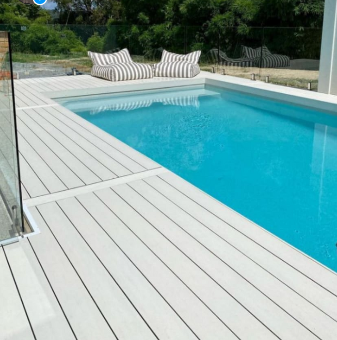 Deck WPC Reversible Blanco Puro/Roble Marrón